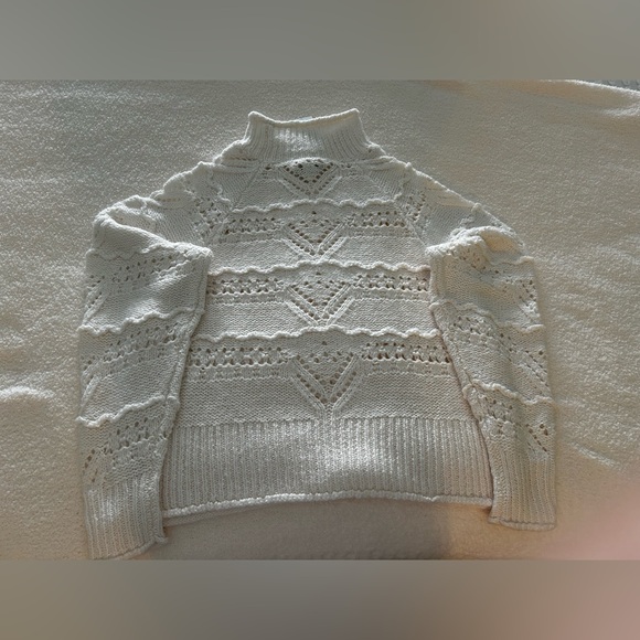 Abercrombie & Fitch BNWT Ivory Open Knit Cropped Sweater Size S BNWT - Picture 3 of 9
